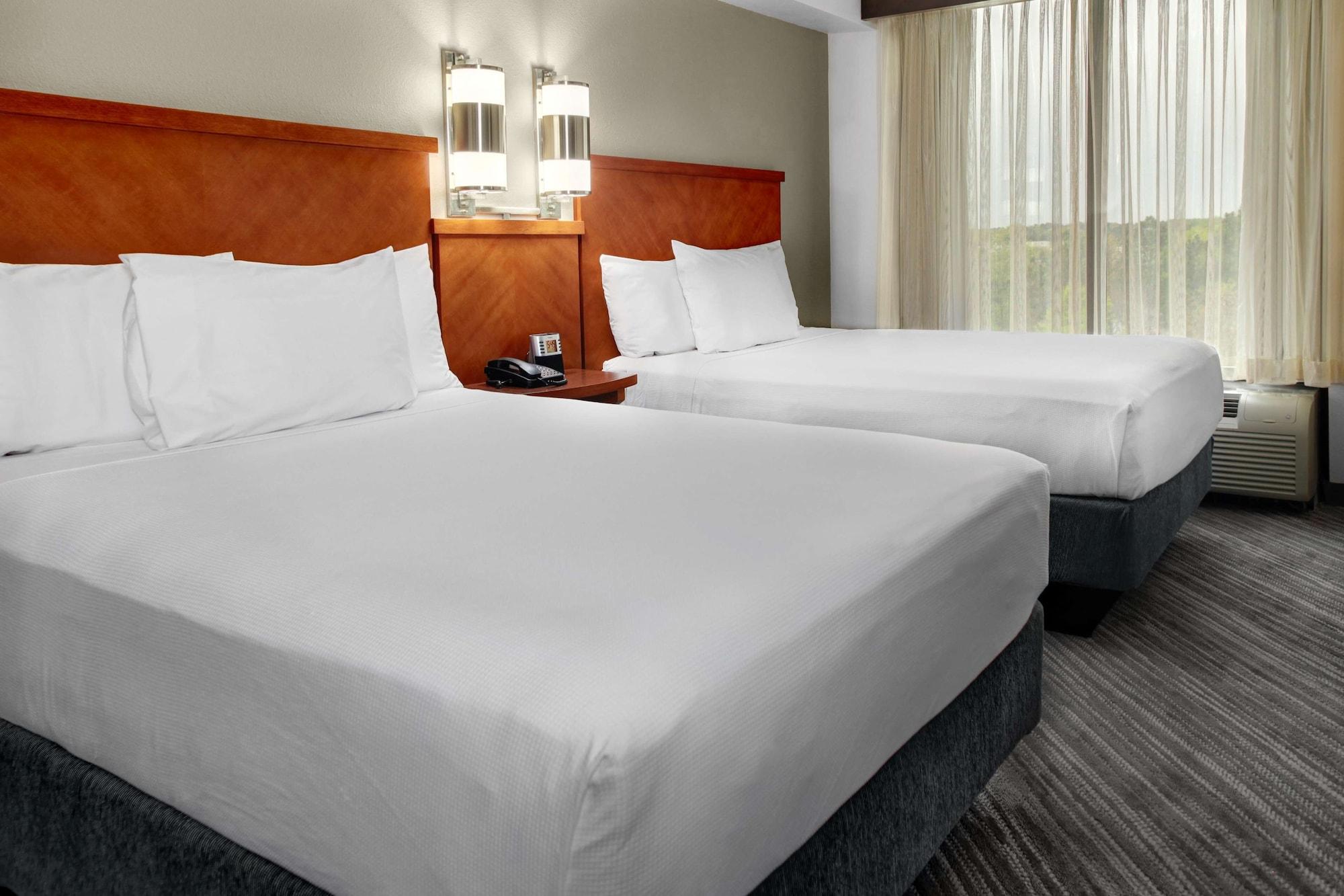 Hyatt Place Tampa Busch Gardens מראה חיצוני תמונה